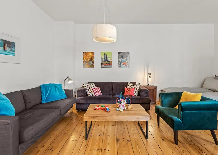 Διαμέρισμα Thewilhelmshavener Group Apartment, Group & Family Friendly, 100m2, 2br, 1 Living Room, Huge Table, Ideal For 4 - 6 Guests