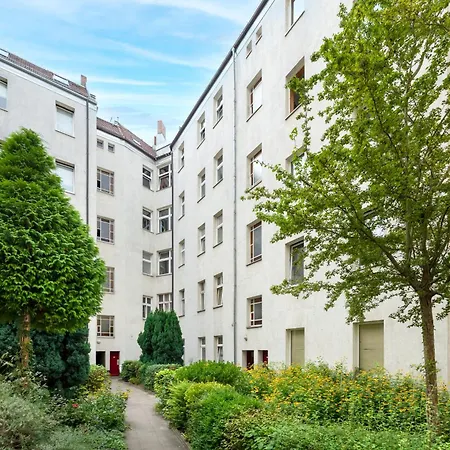 Wilhelmshavener 3br In Downdown Moabit *